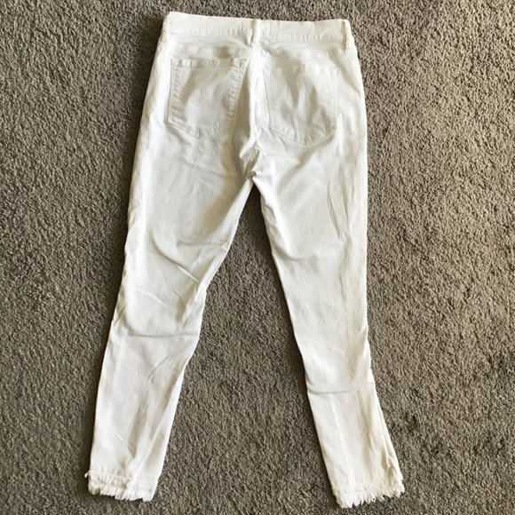 LOFT cropped white skinny jeans with double row of fraying at hem - Picture 6 of 6